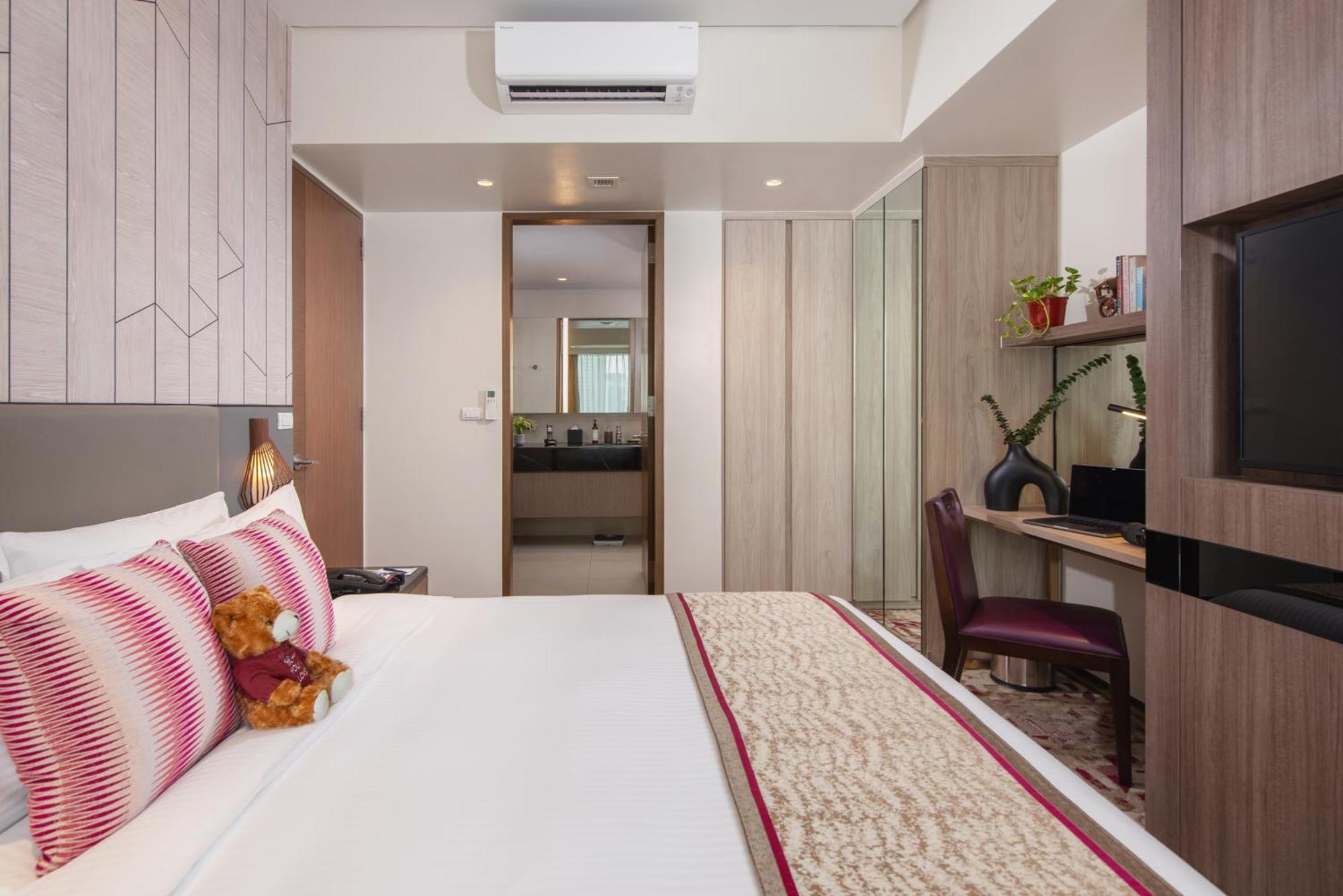 Somerset Salcedo Makati 4*